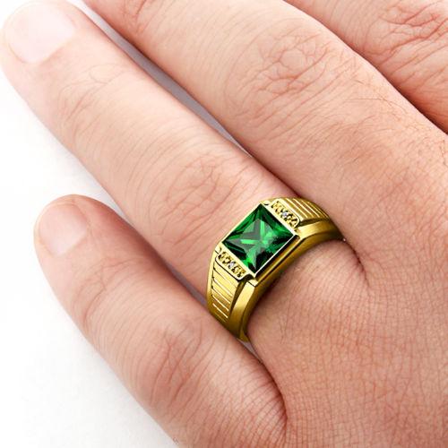 18K SOLID GOLD with Diamonds and Green Emerald Gemstone Men's Statement Ring